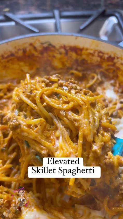 Crazybusymama Recipes, Elevated Spaghetti, Skillet Spaghetti, Lori Conway, Spaghetti Pie, Taste Of Home, Skillet, Dinner Ideas, Spaghetti