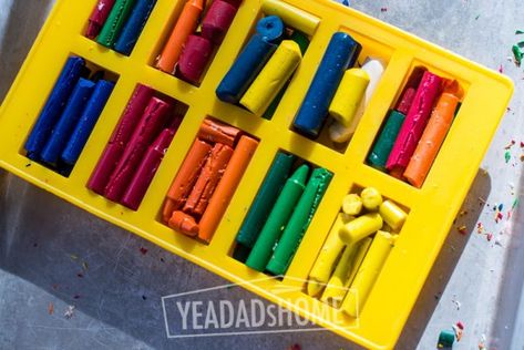 Melted Crayon Crafts, Crayon Molds, Rainbow Crayons, Making Crayons, Melted Crayons, Recycled Crayons, Crayon Gifts, Diy Crayons, Melted Crayon Art