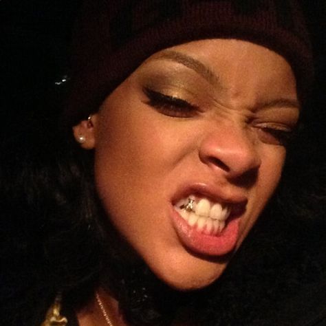 Rihanna selfies | Rihanna 's smile is shining bright like a diamond! Or should we say ... Rihanna, Instagram