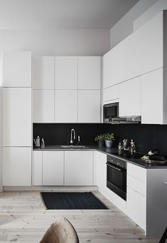 Black Bedroom Walls, Black Walls Bedroom, Coco Lapine Design, New Kitchen Designs, Design Blogs, Bedroom Walls, Black Bedroom, Best Kitchen Designs, Kitchen Design Trends