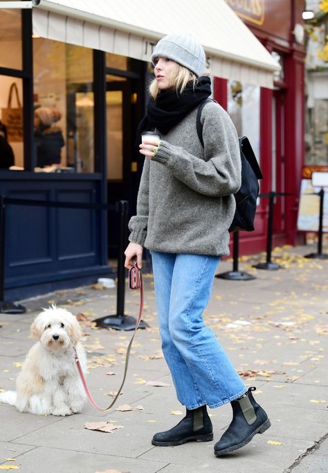 Blundstone Women Outfit Spring, Jodie Comer Street Style, Scandinavian Outfits Women, Jodie Comer Style, Blundstone Women Outfit, Scandinavian Outfits, Winter Style Inspiration, Blundstone Style, Blundstone Women