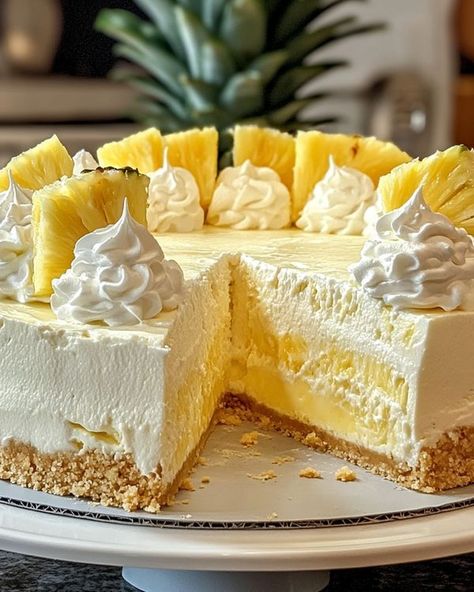 Pineapple Cream Cheesecake, Tropical Cheesecake, Pineapple Lumps, Pineapple Cheesecake, Delicious Cheesecake Recipes, Cream Pies, Cheesecake Cake, Cream Cheese Recipes, 2024 Christmas