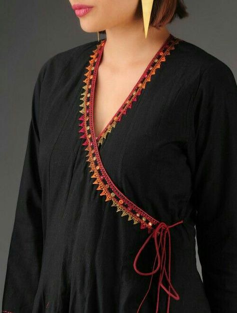 Simple but perfect ❤ Embroidery Designs For Kurtis, Designs For Kurtis, Indian Kurtis, Embroidery Kurti, Churidar Neck Designs, Angrakha Style, Designer Kurti Patterns, Neck Designs For Suits, Simple Kurti Designs