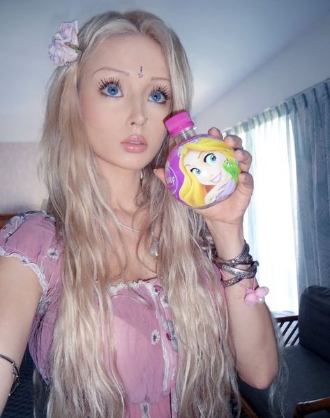 Valeria Lukyanova, Audio, Blonde, The World, Music, Hair, Pink