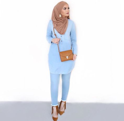 Omaya Zein Light Blue Hijab, Omaya Zein, Blue Hijab Outfit, Blue Hijab, Hijab Wear, Muslimah Outfit, Jersey Hijab, Casual Hijab Outfit, Muslim Outfits