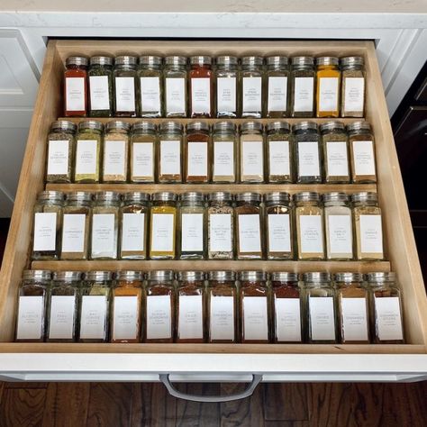 Simple DIY Spice Drawer Organization Project - Keto Karma Spice Drawer Organization, Build A Spice Rack, Spice Rack Organization, Diy Drawer Organizer, Diy Spice Rack, Spice Organization Drawer, Wood Spice Rack, Spice Holder, Wooden Spice Rack