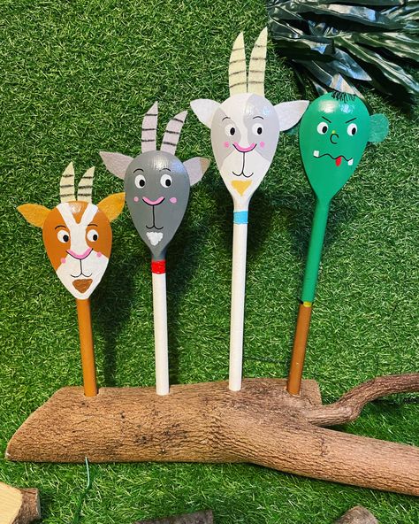 Billy Goats Gruff Story, Wooden Spoon Puppets, Story Spoons, The Three Billy Goats Gruff, Prek Literacy, Wooden Spoon Crafts, Fairy Tale Crafts, Three Billy Goats Gruff, Billy Goats Gruff