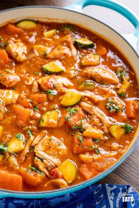 Chicken And Vegetable Casserole, Smoked Paprika Chicken, Recipe With Chicken, Amazing Chicken, Pollo Guisado, Paprika Chicken, Cook Chicken, Crockpot Recipes Slow Cooker, Chicken Recipes Casserole