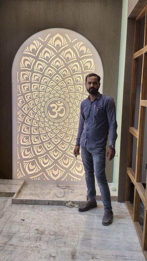 Mandir Jali Design Modern, Mandir Design Cnc, Mandir Cnc Design, Mandir Cnc Jali Design, Mandir Jali Design, Mandir Back Wall Design, Modern Mandir, Pooja Door Design, Jaali Design