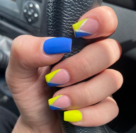 Neon Nails Blue, Neon Simple Nails, Yellow And Navy Nails, Bright Blue Nail Ideas, Blue Yellow French Nails, Yellow And Blue Nail Ideas, Sgrho Nails, Yellow And Royal Blue Nails, Blue And Yellow Nail Ideas