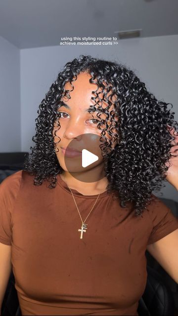 Michi ♡ on Instagram: "Let’s moisturize, hydrate and strengthen these curls with @curlsmith_official 🧡 | Products 👇🏽

ad✨

🌟MIRACLE SHIELD
- Offers protection against hair’s harshest aggressors:
heat, UV rays, sea water and color fading
- Lightweight mist spray designed for all hair types

🌟CURL DEFINING STYLING SOUFFLÉ
- Makes curls bouncy, defined, shiny and keeps them moisturized
- Strong hold styling gel, deigned for all curls and texture types

🌟IN-SHOWER STYLE FIXER
- Locks in water and hydration, long lasting definition and shine, weather-resistant results
- Extreme hold styling gel, designed for all curls and texture types

🌟INTENSE TREATMENT SERUM
- Multi-purpose hair butter that melts into oil
- Can be used as pre-shampoo, overnight treatment or leave-in

🌟 FLAWLESS FINIS How To Keep Curls Overnight, How To Define Curls Natural Hair, Defined Curls Natural Hair, Gel Curly Hair, Hair Butter, Jerry Curl, Shower Style, Curl Defining, Natural Black Women