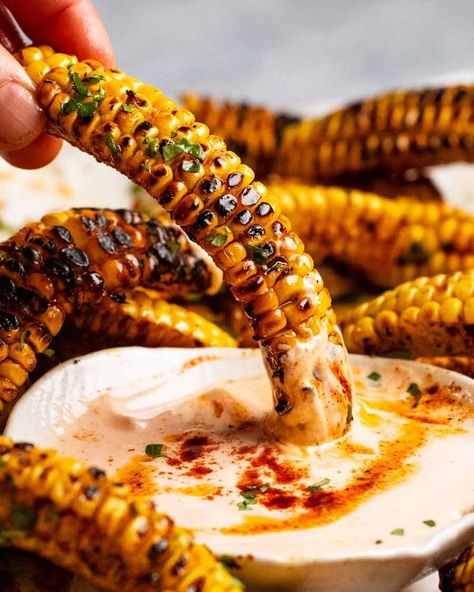 Dipping Corn ribs in sauce Gourmet Corn Recipes, Fish And Corn Recipes, Smoked Corn Ribs Recipe, Roasted Corn Ribs, Rib Eye Side Dishes, Best Side Dishes For Ribs, Corn Ideas Side Dishes, Sides To Make With Ribs, Vegetetarian Recipes