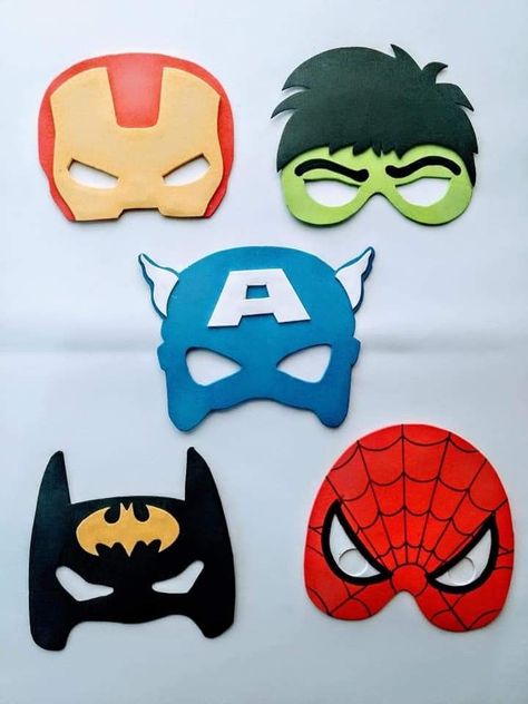 Antifaces de goma eva | Máscaras de carnaval infantil, Lembrancinha super herois, Carnaval infantil Diy Halloween Mask, Freehand Crochet, Superhero Craft, Classic 80s Movies, Animal Masks For Kids, Marvel Birthday Party, Marvel Party, Superhero Birthday Cake, Superhero Crafts