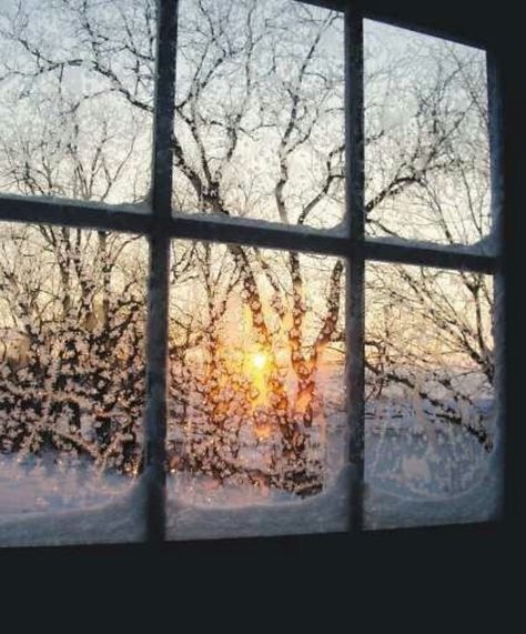 dawn after a snow ... Winters Tafereel, Woodstock Vermont, An Open Window, Through A Window, Winter Window, I Love Winter, Winter Love, Winter Magic, Airbrush Art