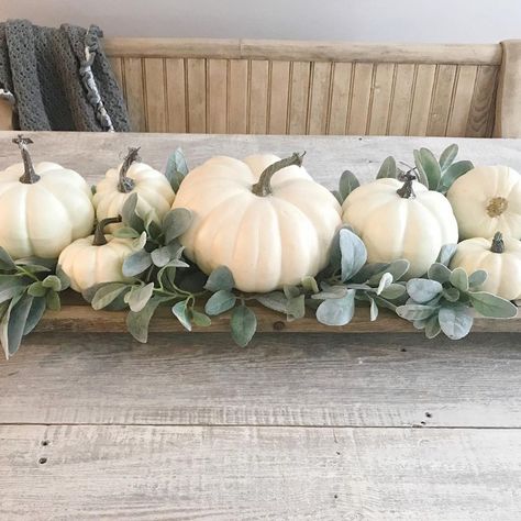 Saturday Cleaning, Pumpkin Table Centerpiece, White Pumpkin Centerpieces, Thanksgiving Centerpieces Diy, Pumpkin Table Decorations, Table Centerpieces For Home, Table Centerpieces Diy, Fall Centerpieces, Fall Table Centerpieces