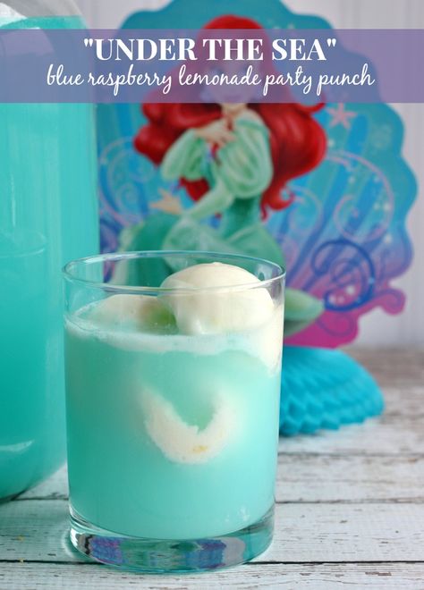 Lemonade Party Punch, Raspberry Lemonade Punch, Party Punch Recipe, Blue Raspberry Lemonade, Sherbet Punch, Blue Punch, Lemonade Punch, Party Punch Recipes, Lemonade Party