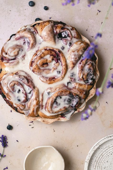 Lavender Cinnamon Rolls, Vegan Blueberry Cinnamon Rolls, Recipes With Dried Lavender, Vegan Blueberry Desserts, Spring Cinnamon Rolls, Baking With Lavender, Fresh Lavender Recipes, Lavender Recipes Baking, Lavender Baked Goods