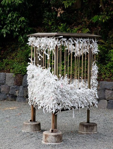 Omikuji are random fortunes written on strips of paper at Shinto shrines and Buddhist temples in Japan. Japan Shrine Aesthetic, Shinto Altar, Shinto Temple, Shimogamo Shrine, Toshogu Shrine, Japan Temple, Buddhist Shrine, Shinto Shrine, 3d Studio