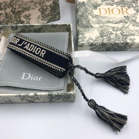 Dior Girl, Apple Watch Fashion, Dior And I, Junk Jewelry, Fall Birthday, Jewelry Photography, Dresses Kids Girl, Dream Jewelry, Stylish Jewelry