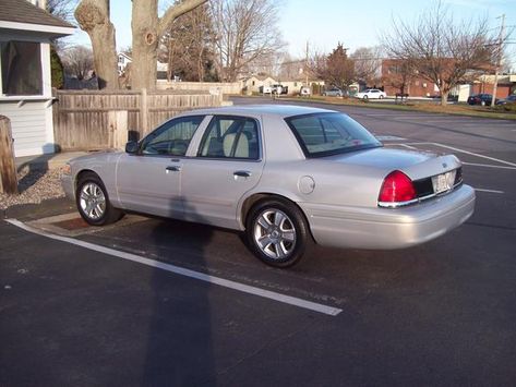 John's 2011 Ford Crown Victoria "The Vic" - AutoShrine Registry Crown Vic, Ford Motorsport, Ford Crown Victoria, Ford Ltd, Grand Marquis, Harley Bikes, Crown Victoria, Ford Cars, Iphone Lockscreen