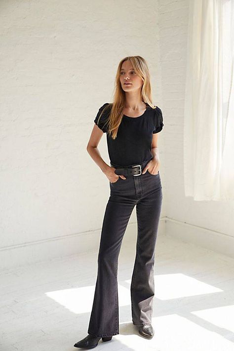 Black Bootcut Jeans Outfit, Bootcut Jeans Outfit, Black Flare Jeans, Black Bootcut Jeans, Jeans Free People, Jeans With Heels, High Rise Bootcut Jeans, Winter Jeans, All Jeans