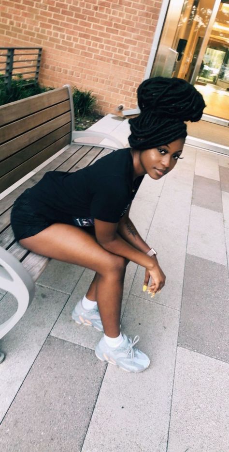 Dark Skin Beauty, Dark Skin Women, Baddie Hairstyles, Black Girls Hairstyles, Looks Style, Mode Style, Black Is Beautiful, Girl Hairstyles, Black Hair