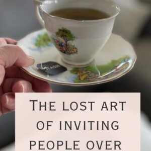 The lost art of inviting people over {stress free tips to make people feel welcome} The Art Of Gathering, Christian Hospitality, Life Is A Mess, Happy Homemaking, Christian Homemaking, Hosting Ideas, Dinner Club, Etiquette And Manners, Dining Etiquette