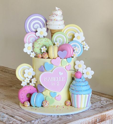 Candy Themed Cake Ideas, Candy Land Cake Ideas, Kids Cake Ideas, Candy Theme Cake, Sweet Birthday Cake, Lolly Cake, Candyland Cake, 2nd Birthday Cake, Candy Theme Birthday Party