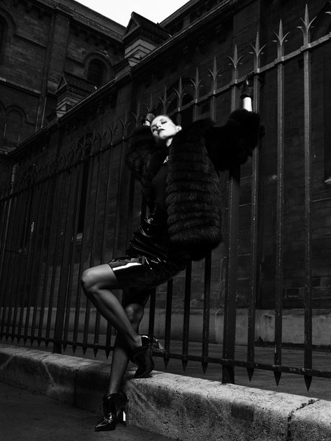 malgosia bela by victor demarchelier for antidote fw 2013 Malgosia Bela, Model Standing, White Fashion Photography, City Shoot, Magazine Images, Inspiring Photos, City Fashion, Harper’s Bazaar, Style Noir