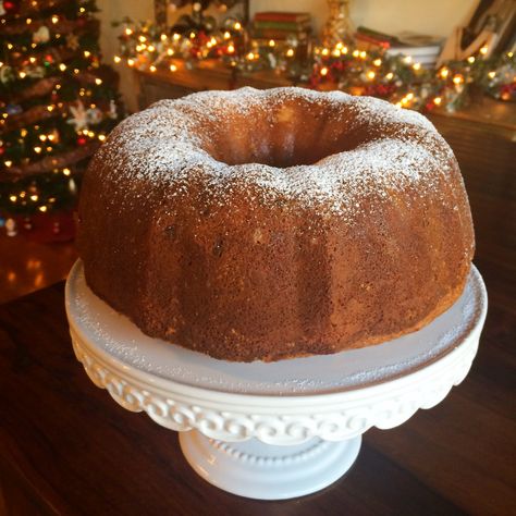 Bourbon Pound Cake, Ice Cream Sandwich Cake Recipe, Molasses Cake, Butter Cream Sauce, Bourbon Cream, Ice Cream Sandwich Cake, Cake Pulls, Cream Cheese Pound Cake, Just Cakes