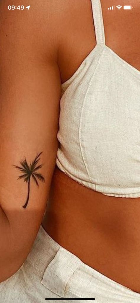 Palm Tree Side Tattoo, Hawaii Tattoo For Women, Florida Tattoo Ideas, Florida Inspired Tattoo, Tree Tattoo Finger, Tree Tattoo Side, Word Tattoos On Arm, Maui Tattoo, Florida Tattoo