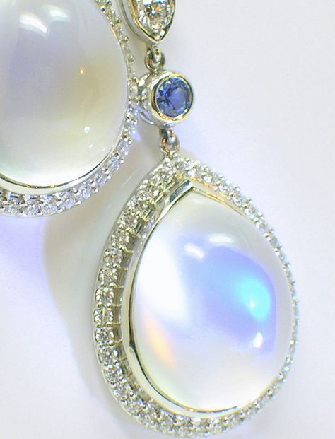 The Bling Ring, Snake Earrings, Moonstone Jewelry, Gems Jewelry, Gorgeous Jewelry, Dream Jewelry, Rock Crystal, White Opal, Moon Stone