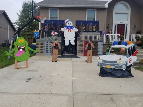 Ghostbusters Outdoor Decorations, Ghostbusters Outdoor Halloween Decor, Ghost Busters Halloween Decor, Ghost Buster Halloween Decorations, Ghostbuster Halloween Decorations, Ghostbuster Trunk Or Treat, Ghostbusters Trunk Or Treat Ideas, Ghostbusters Halloween Decorations, Ghostbusters Decor