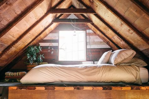 Pin It Loft Bed Bedroom Ideas, Loft Bed Bedroom, House Fall Decor, House Loft Bed, One Room Cabins, Fall Cabin, Cozy Bedroom Lighting, One Room Cabin, Secluded Cabin