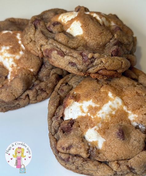 Browned Butter S'mores Stuffed Cookies Browned Butter S'mores Stuffed Cookies 16 T. salted butter (browned in a skillet)1 cup dark brown sugar1/2 cup light brown sugar1/2 cup granulated sugar2 eggs2 1/2 tsp Vanilla2 1/4 cups all-purpose flour3/4 tsp salt3/4 tsp baking soda1/2 tsp baking powder1 tsp cornstarch8 oz semi-sweet chocolate chipsStuffing Ingredientsgraham crackerssnack size Hershey Barsregular sized marshmallows Preheat your oven to 350°FLine a baking sheet with parchment paper.Once Smores Stuffed Cookies, Marshmallow Stuffed Cookies, Graham Cracker Snacks, Smores Cookies Recipes, Hugs Cookies, Apple Cider Vinegar Detox Drink, Stuffing Ingredients, Stuffed Cookies, Marshmallow Cookies