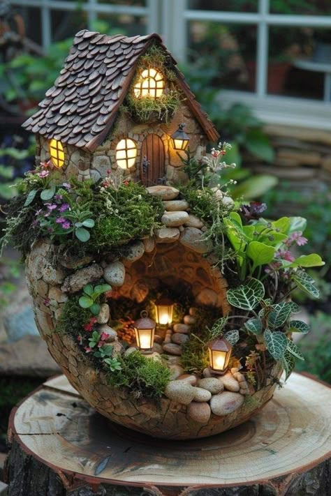 Toilet Paper Tubes, Fairy Garden Pots, Fairy House Crafts, Clay Fairy House, House Lamp, Fairy House Diy, Fairy Garden Designs, Fairy Garden Crafts, Pizza Boxes