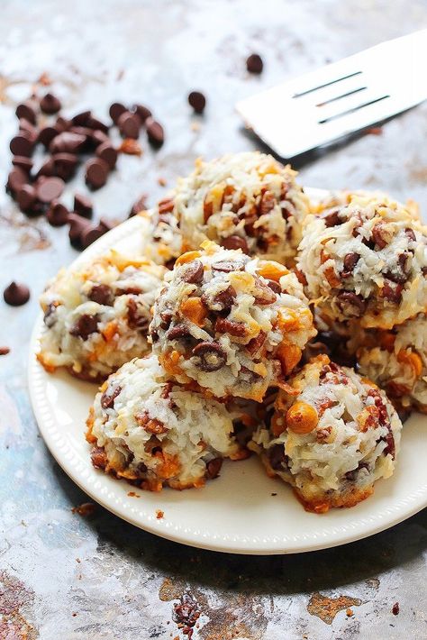 7 Layer Bar Coconut Macaroons - Layers of Happiness Coconut Macaroons Easy, 7 Layer Bars, Coconut Macaroons Recipe, Layer Bars, Make Ahead Desserts, Macaroon Recipes, 7 Layer, Butterscotch Chips, Coconut Macaroons