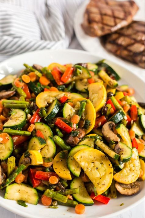 Sauteed Vegetables Seasoning, Full Plate Living Recipes, Vegetable Sauces, Sauteed Vegetables Recipe, Yummy Vegetables, Delicious Sides, Vegetable Plate, Vegetable Recipe, Healthy Soups