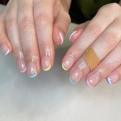 short pastel frenchies!! ahh so cute Using Jin B Coolear clear builder gel Jin B colour 104, 109 IZEMI Fun it gel colour 15, 27, 43, 53, 78 Supplier @luna_beauty_melb  #adelaidenails #adelaidenailtech #cuteadelaidenails #koreannails #koreangelnailsadelaide #naturalnails #gelxnails #buildergel #buildergelnails #frenchtips #pastelnails #pastelfrenchtips #nailinspo #springnailinspo Builder Gel, Nail Studio, Rose Buds, Cute Nails, So Cute, Nail Designs, Nail Art, Pastel, Nails