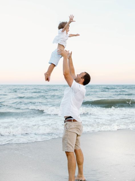 Beach family photos with toddler are always fun, because you get to have FUN!! Including telling dad to play airplane! Beach pictures with family will always be some of my favorites. To see more of these Charleston family photos, be sure to grab the link attached! #charlestonfamilyphotos #beachpicturesfamily #beachfamilyphotoswithtoddler Toddler Beach Photos, Family Photos With Toddler, Airport Photoshoot, Goa Photos, Beach Pictures Family, Baby Beach Pictures, Baby Beach Photos, Family Photos Beach, Beach Photoshoot Family