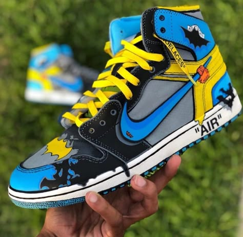 Custom Jordan Shoes, How To Wear Jordans, Custom Sneakers Diy, Custom Jordans, Futuristic Shoes, Custom Shoes Diy, Nike Fashion Shoes, Jordan Shoes Retro, Custom Nike Shoes