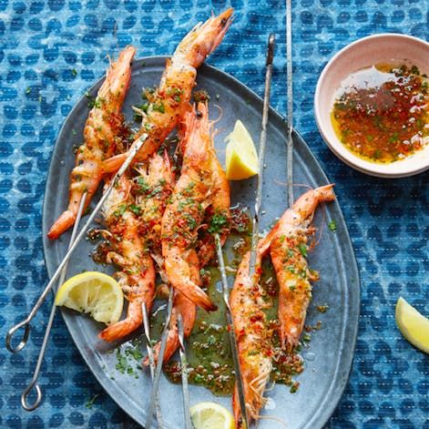 Tiger Prawn Recipe, Prawn Marinade, King Prawn Recipes, Garlic Prawns Recipe, Chilli Garlic Prawns, Flavoured Butter, Bbq Prawns, Garlic Butter Recipe, Easy Bbq Recipes