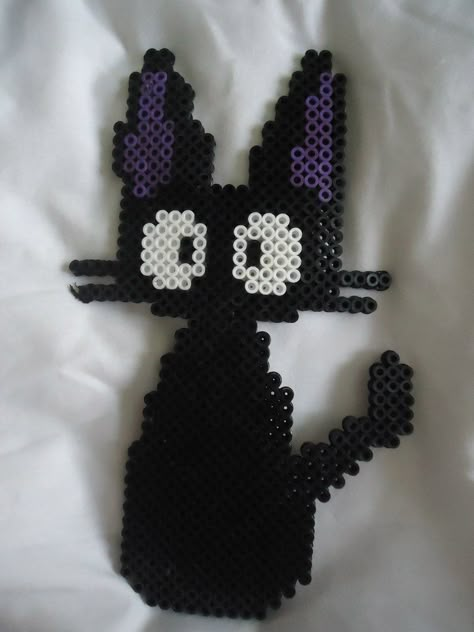 Jiji from Kiki's delivery service by PerlerHime Jiji Perler Bead Pattern, Kiki's Delivery Service Perler Beads, Ghibli Perler Beads, Pixel Beads, Pearl Beads Pattern, Perler Crafts, Cat Bead, Diy Perler Bead Crafts, Bead Sprite