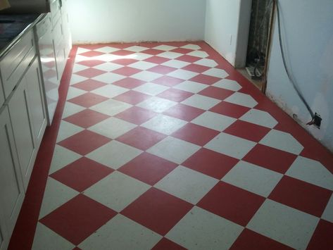 Red and white floor Parking Tiles Design, Parking Tiles, 50s Kitchen, Painted Concrete Floors, White Tile Floor, White Floor, Edward Hopper, White Floors, Painting Concrete