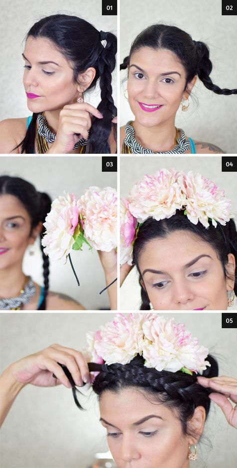 Vocês estão prontos para a fantasia mais preguiçosa desse Carnaval? Escolhi Frida Kahlo, porque além dela ser uma artista admirável, seu look colorido com tranças, flores e monocelha é super fácil de copiar. Os materiais para fazer essa fantasia são muuuuuuuito simples! Tão simples que eu já tinha todos eles em casa :) Salvar arquivo .pdf do tutorial Usei colares... Frida Kahlo Costume Diy, Freida Kahlo Costume, Frida Kahlo Halloween, Freida Kahlo, Karneval Diy, Mexican Hairstyles, Make Carnaval, Halloween Make-up Looks, Frida Kahlo Style