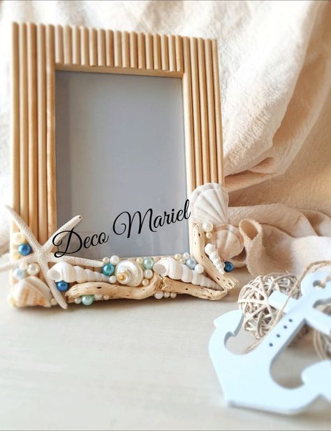 Diy Crafts Butterfly, Photo Frame Crafts, Photo Frame Decoration, Picture Frame Crafts, Diy Crafts Love, Popsicle Crafts, Diy Photo Frames, Creative Diy Gifts, Shell Crafts Diy