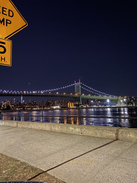 Astoria park, a nice place where you can go with ur friends, boyfriend, family ❤️🥰 Astoria Park, Astoria Queens, Nice Place, Big Apple, Pinterest Board, Ants, New Life, Aesthetic Wallpapers, The Good Place