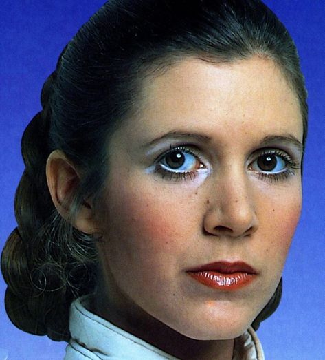 Leia❤❤❤❤ Princess Leia Makeup, Leia Makeup, Star Wars Makeup, Princess Leia Hair, Carrie Fisher Princess Leia, Carrie Frances Fisher, Leia Star Wars, Han And Leia, Star Wars Princess Leia