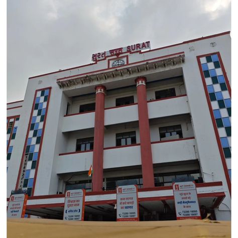 Surat 📍 , Railway Station🚏, Redevlopment 🙋‍♂️, Follow For More ✅ Best Photo Railphotography📷 #surat #railway #railwayphotography #railwaystation Related Tags, #trendingpost2024 #viralpost2024 #BestPhotographyChallenge #RailwayNews #chennai #gujarat #ahmedabad #bestphotochallengeToday #photooftheday #photography #fypシ゚viralシfypシ゚ #fypシviralシ2024 @followers Train Videos India Ahmedabad Railway Station, Surat Railway Station, Train Video, Photography Challenge, Railway Station, Best Photo, Ahmedabad, Chennai, Follow For More