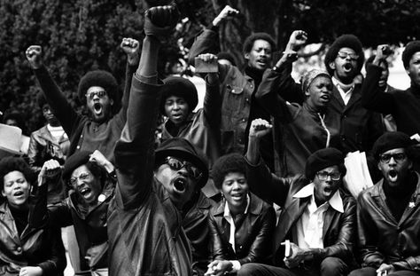 stephen shames photographed everyday life within the black panther party - i-D Black Panthers Movement, Black Power Movement, Fred Hampton, Black Empowerment, Marcus Garvey, Angela Davis, Black Panther Party, Black Panthers, Nina Simone